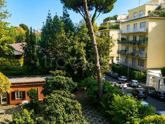 Appartamento in affitto a Roma via monti parioli, Euclide