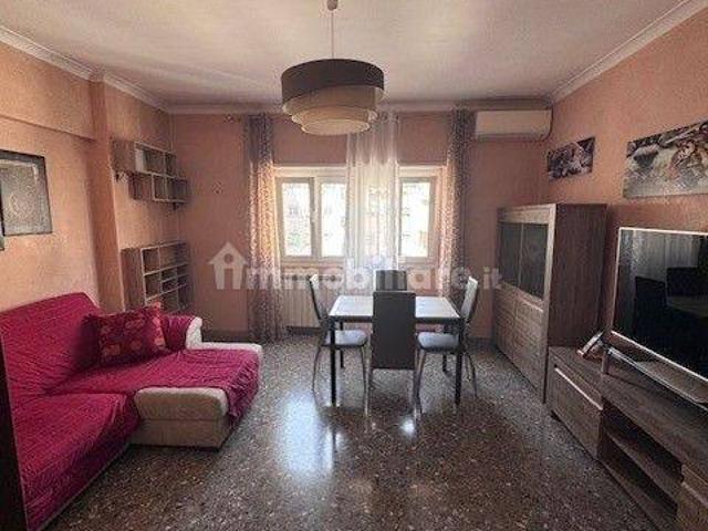 Appartamento in affitto a Roma via Oderisi da Gubbio, arredato, ascensore, centrale TrovaCasa