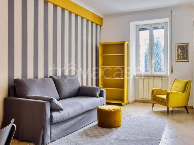 Appartamento in affitto a Roma via Acaia, arredato, centrale, turistica TrovaCasa