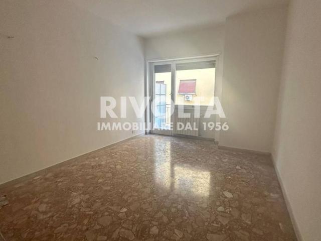 Appartamento in affitto a Roma via Achille Loria, terrazzo, parzialmente arredato, servizio di portineria TrovaCasa