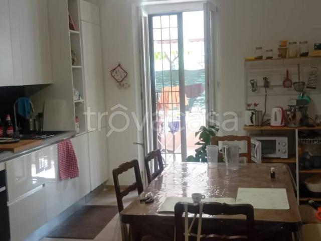 Appartamento in affitto a Roma via Alcesti, giardino privato, parzialmente arredato, senza ascensore TrovaCasa
