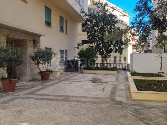 Appartamento in affitto a Roma via Alberto Fortis, riscaldamento centralizzato, contesto signorile, aria condizionata TrovaCasa