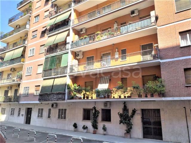 Appartamento in affitto a Roma via Alessandro Pieri, 11, non arredato/vuoto, ristrutturato, zona servita TrovaCasa
