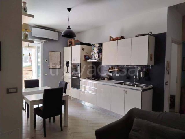 Appartamento in affitto a Roma via Angelo della Pergola, arredato, terrazzo, ristrutturato TrovaCasa