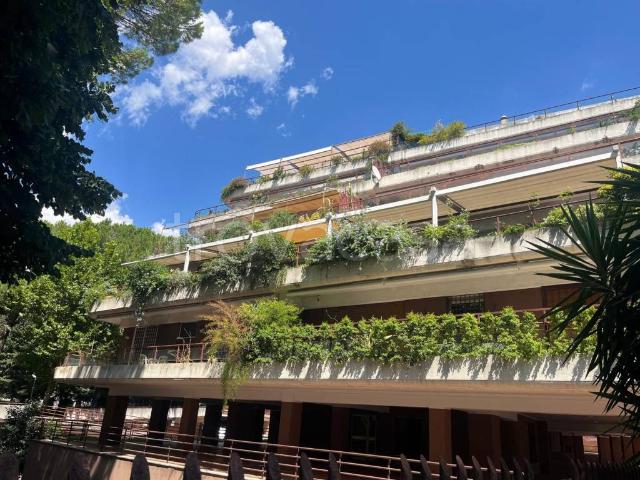 Appartamento in affitto a Roma via Andrea del Castagno, 164, box, terrazzo, parzialmente arredato TrovaCasa