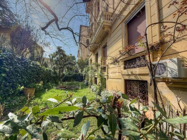 Appartamento in affitto a Roma via Antonio Bertoloni, 1, giardino privato, box, parzialmente arredato TrovaCasa