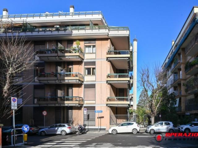 Appartamento in affitto a Roma via Antonio Serra, arredato, terrazzo, riscaldamento autonomo TrovaCasa