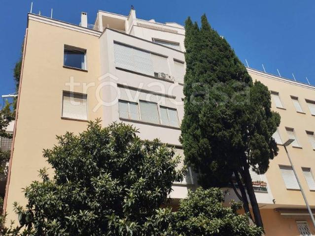 Appartamento in affitto a Roma via Archimede, 62, Euclide