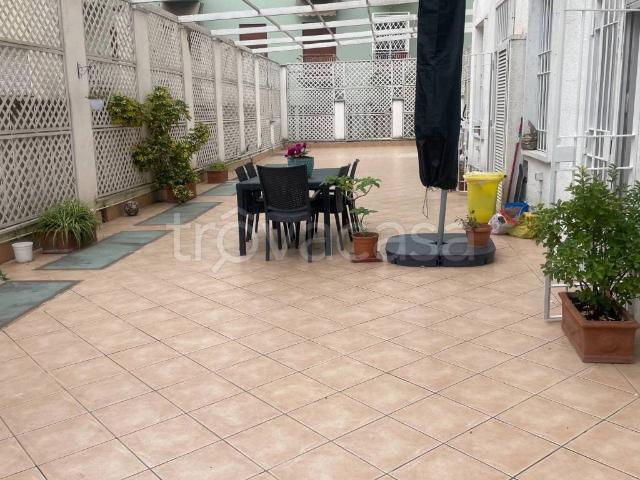 Appartamento in affitto a Roma via Barnaba Tortolini, giardino privato, box, terrazzo TrovaCasa