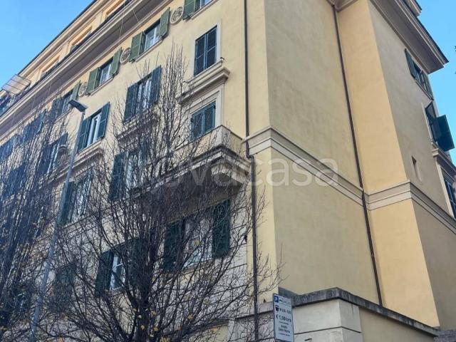 Appartamento in affitto a Roma via Carlo Mirabello, arredato, ascensore, lavatrice TrovaCasa