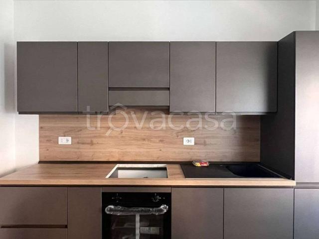 Appartamento in affitto a Roma via Catalani, arredato, ristrutturato, vicinanze negozi TrovaCasa