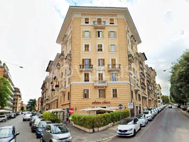 Appartamento in affitto a Roma via Chiana, vicinanze negozi, luminoso, balcone TrovaCasa