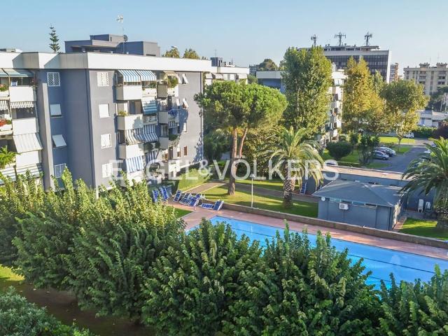 Appartamento in affitto a Roma via Cina, giardino, terrazzo, riscaldamento autonomo TrovaCasa