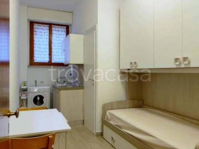 Appartamento in affitto a Roma via Cola di Rienzo, Prati