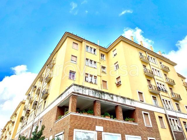 Appartamento in affitto a Roma via Costantino Corvisieri, 13, non arredato/vuoto, riscaldamento autonomo, ristrutturato TrovaCasa