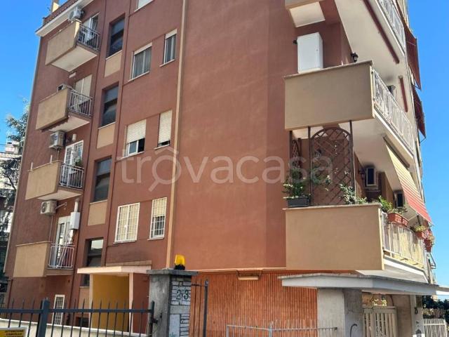 Appartamento in affitto a Roma via degli Orti Gianicolensi, 25, arredato, ascensore, lavatrice TrovaCasa