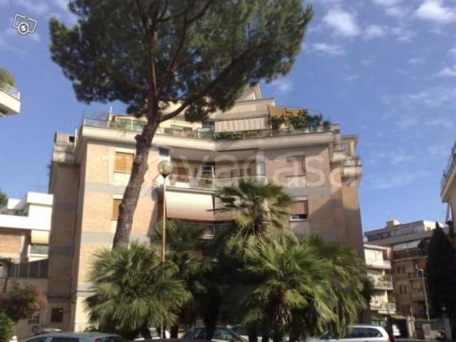 Appartamento in affitto a Roma via dei Bruno, 10, non arredato/vuoto, ascensore, doppia esposizione TrovaCasa