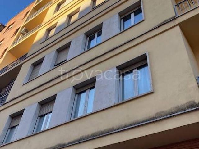 Appartamento in affitto a Roma via dei Liburni, 2, arredato, riscaldamento centralizzato, servizio di portineria TrovaCasa