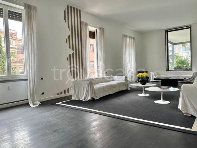Appartamento in affitto a Roma via dei Monti Parioli, 2, box, terrazzo, parzialmente arredato TrovaCasa