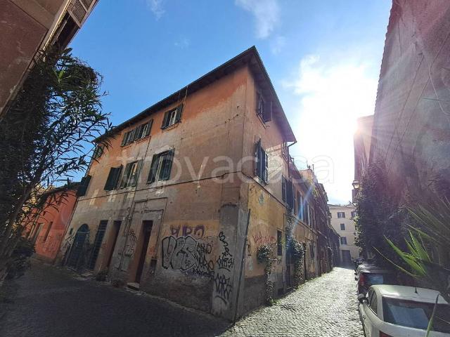 Appartamento in affitto a Roma via dei Panieri, arredato, balcone, cucina a vista TrovaCasa