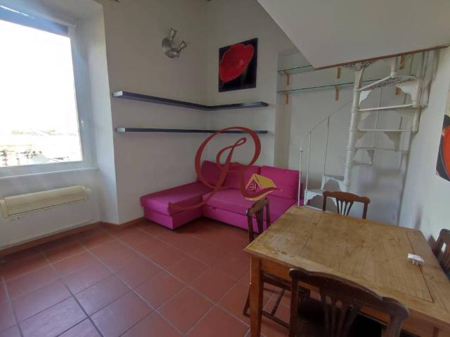 Appartamento in affitto a Roma via dei Sabelli, 181, arredato, luminoso, soppalco TrovaCasa