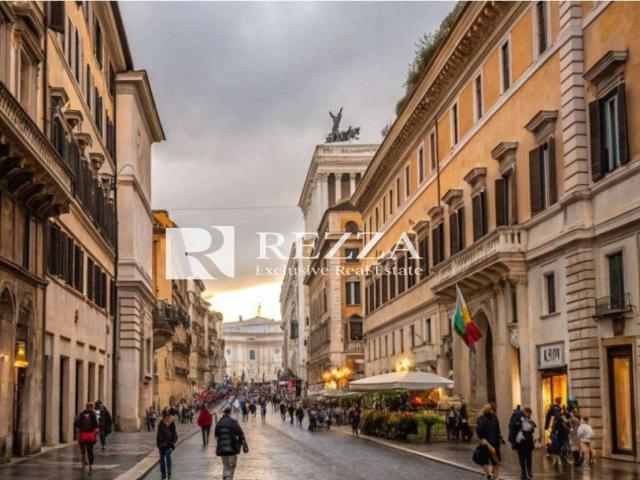 Appartamento in affitto a Roma via del Corso, terrazzo, da ristrutturare, studio TrovaCasa