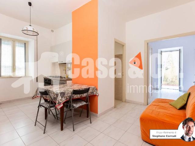 Appartamento in affitto a Roma via del Forte Braschi, 71, giardino privato, parzialmente arredato, doppi vetri TrovaCasa