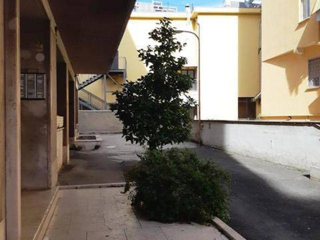 Appartamento in affitto a Roma via della Lega Lombarda, arredato, ristrutturato, vicinanze negozi TrovaCasa