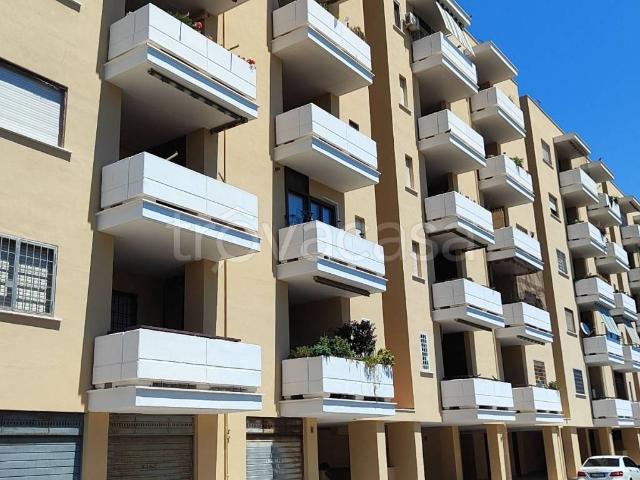 Appartamento in affitto a Roma via dell'Appagliatore, 72, arredato, riscaldamento autonomo, ascensore TrovaCasa