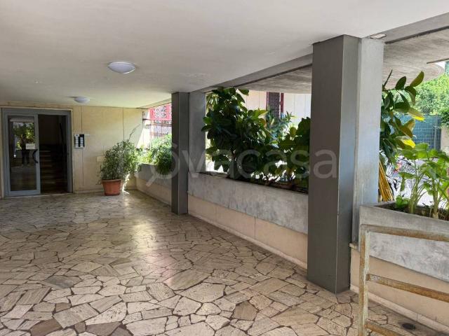 Appartamento in affitto a Roma via di Grotta Perfetta, 353, arredato, box, terrazzo TrovaCasa