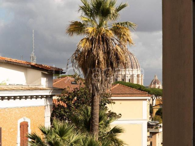 Appartamento in affitto a Roma via di Santa Maria Mediatrice, arredato, box, ascensore TrovaCasa