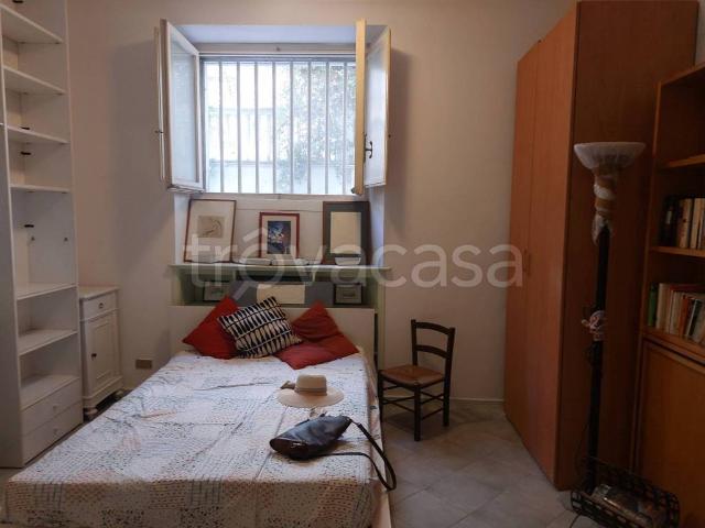 Appartamento in affitto a Roma via di Sant'Erasmo, 25, arredato, centrale, cucina abitabile TrovaCasa