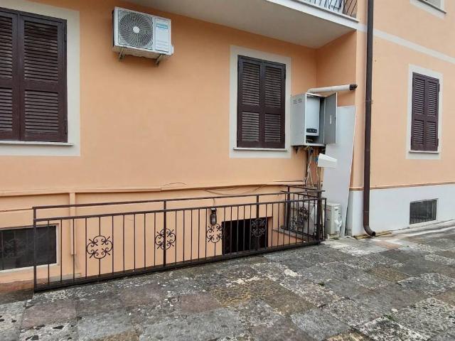 Appartamento in affitto a Roma via di Venere Placidia, 12A, arredato, doppi vetri, porta blindata TrovaCasa