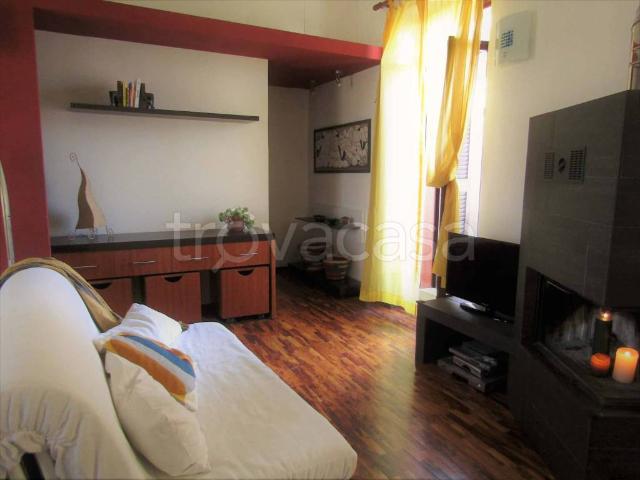 Appartamento in affitto a Roma via Ettore Rolli, arredato, terrazzo, ascensore TrovaCasa
