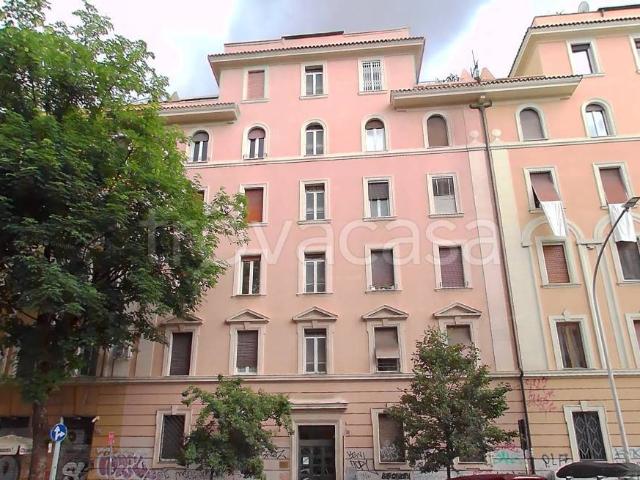 Appartamento in affitto a Roma via Ettore Rolli, arredato, senza ascensore, balcone TrovaCasa