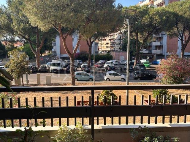 Appartamento in affitto a Roma via Eudo Giulioli, 40, arredato, box, riscaldamento autonomo TrovaCasa