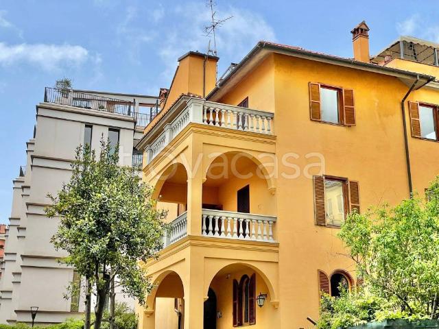 Appartamento in affitto a Roma via Eleonora Duse, Parioli