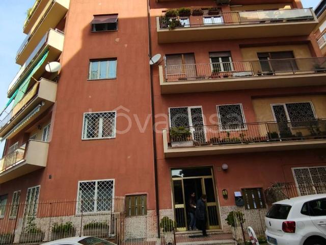 Appartamento in affitto a Roma via Emilio Repossi, 20, terrazzo, posto auto scoperto, doppi servizi TrovaCasa