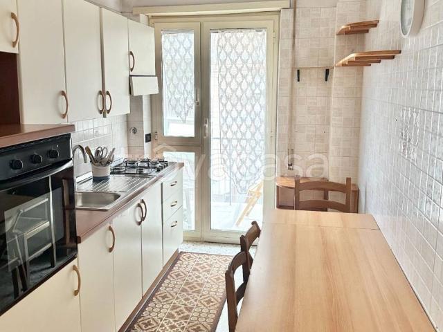Appartamento in affitto a Roma via Enrico Cosenz, 6, arredato, servizio di portineria, balcone TrovaCasa