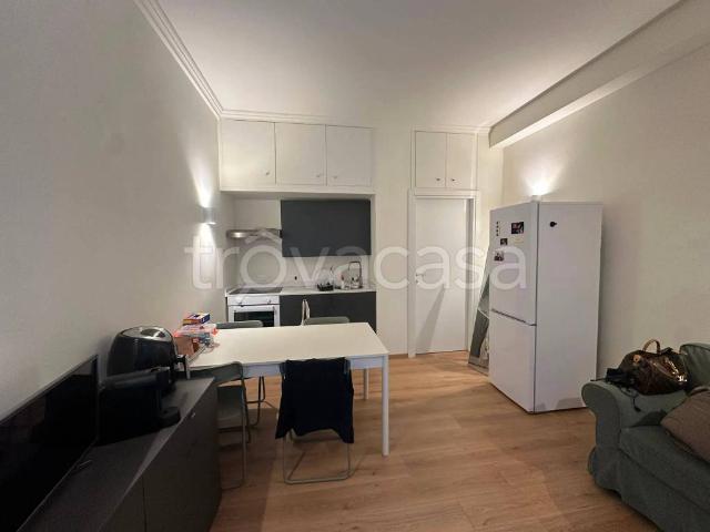 Appartamento in affitto a Roma via Filippo Civinini, 49, arredato, giardino privato, terrazzo TrovaCasa