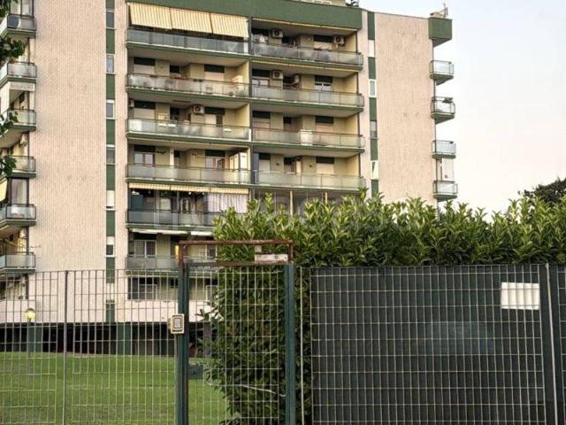 Appartamento in affitto a Roma via Fiume Giallo, 431, posto auto, terrazzo, ascensore TrovaCasa