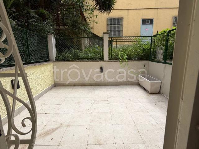 Appartamento in affitto a Roma via Francesco Eulalio Savastano, 20, arredato, giardino privato, contesto signorile TrovaCasa
