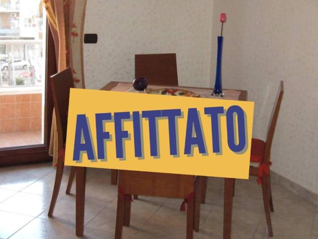 Appartamento in affitto a Roma via Genzano, 120, arredato, vicinanze negozi, balcone TrovaCasa