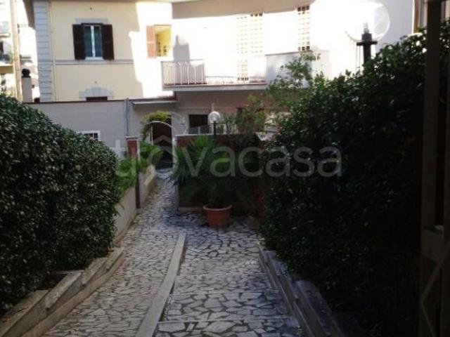 Appartamento in affitto a Roma via Ghirza, Africano Villa Chigi