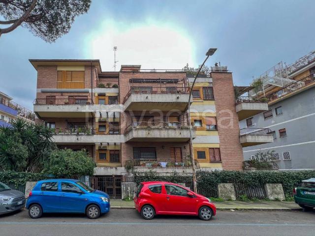Appartamento in affitto a Roma via Giacinta Pezzana, arredato, giardino privato, terrazzo TrovaCasa