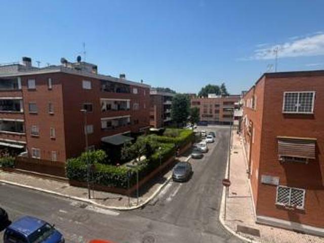 Appartamento in affitto a Roma via Giacomo di Palombara, 15, arredato, posto auto, terrazzo TrovaCasa