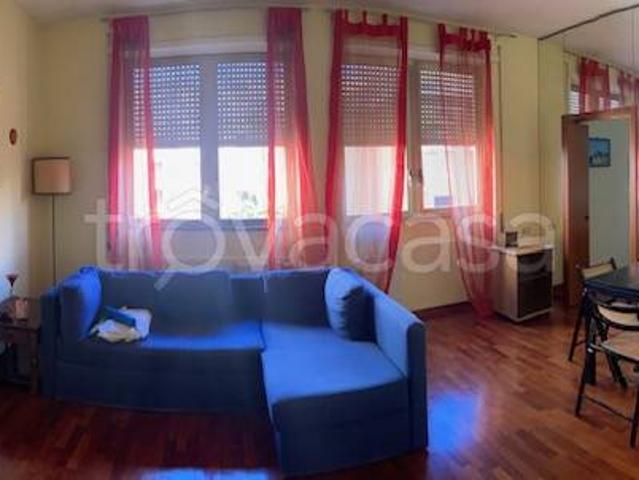 Appartamento in affitto a Roma via Giorgio Franceschi, arredato, zona residenziale, luminoso TrovaCasa