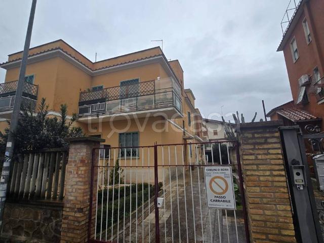 Appartamento in affitto a Roma via Giuseppe Bellucci, 103, arredato, riscaldamento autonomo, libero subito TrovaCasa