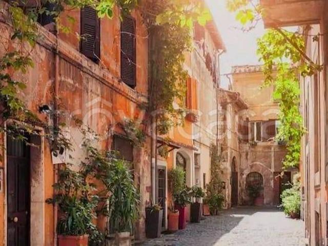 Appartamento in affitto a Roma via Giuseppe Garibaldi, riscaldamento autonomo, parzialmente arredato, aria condizionata TrovaCasa
