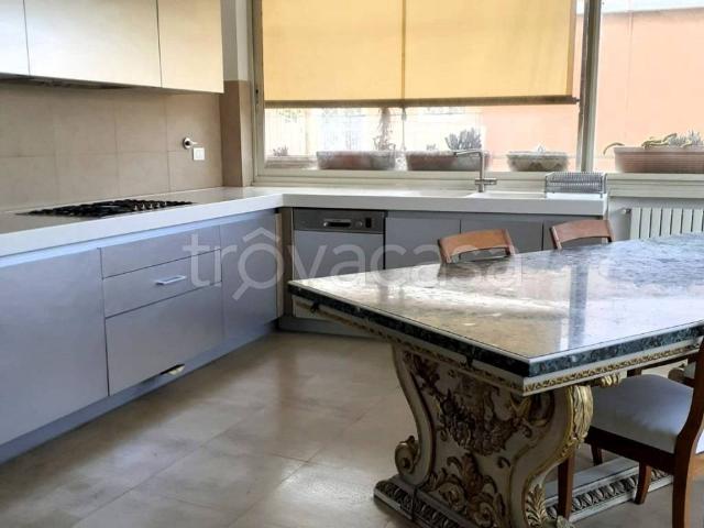 Appartamento in affitto a Roma via Gregorio VII, parzialmente arredato, ultimo piano, ristrutturato TrovaCasa
